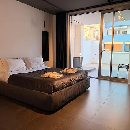 Mari Luxury And