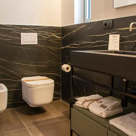 Mari Luxury And 4* Bari