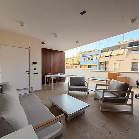 Mari Luxury And باري
