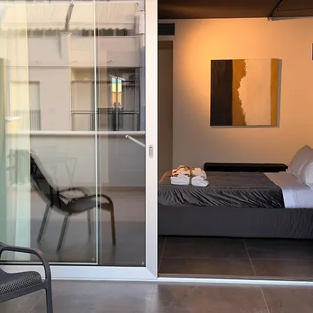 Mari Luxury And باري