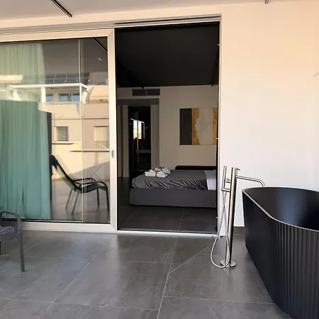 Mari Luxury And بيت ضيافة 4*