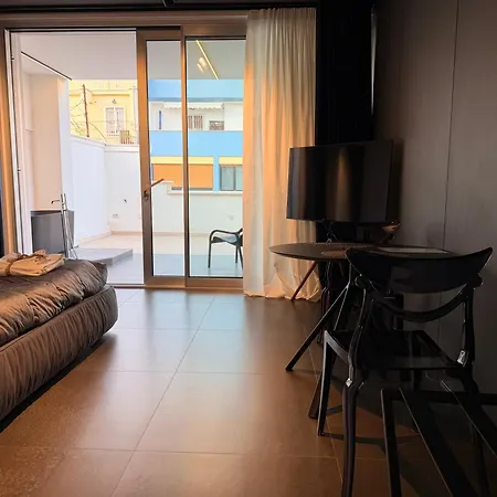 Mari Luxury And 4* باري